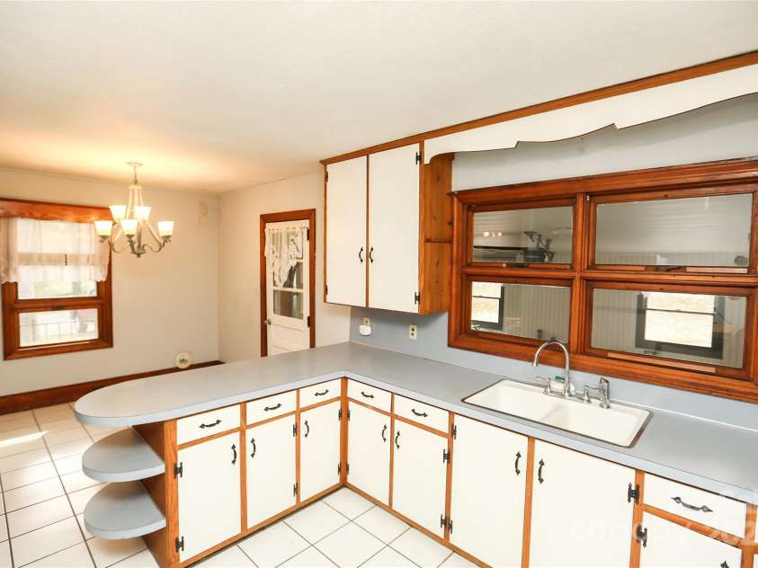 142 Wilson Street, Concord, NC 28025.  MLS# CAR4232756, YatesRealty ID 7703. 