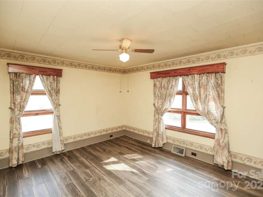 142 Wilson Street, Concord, NC 28025.  MLS# CAR4232756, YatesRealty ID 7703. 