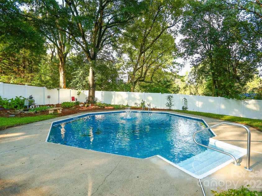142 Wilson Street, Concord, NC 28025.  MLS# CAR4232756, YatesRealty ID 7703. 