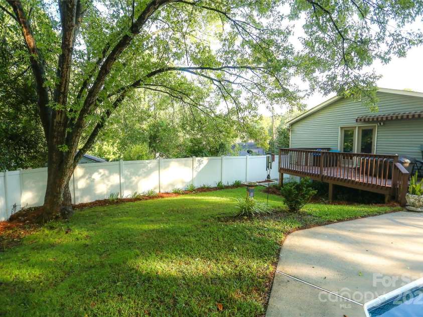 142 Wilson Street, Concord, NC 28025.  MLS# CAR4232756, YatesRealty ID 7703. 