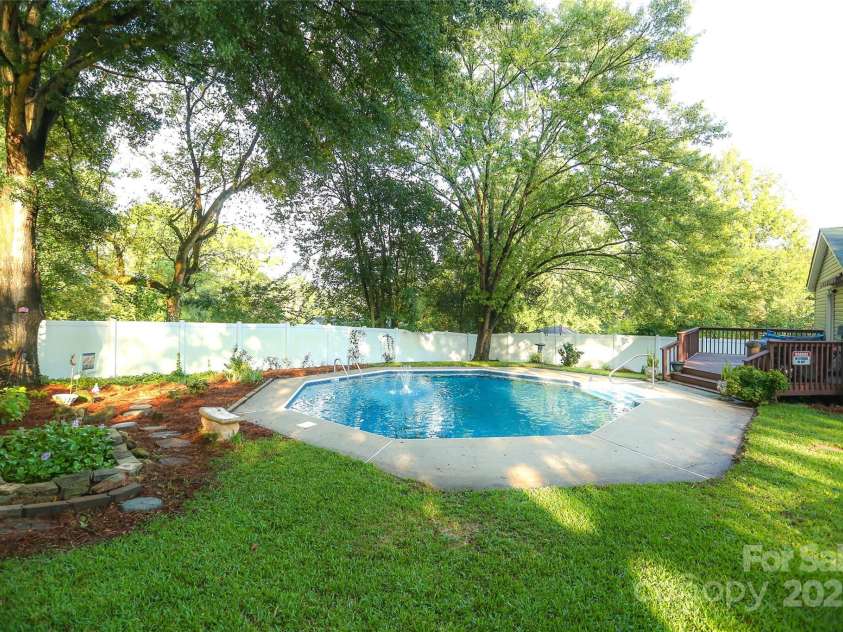 142 Wilson Street, Concord, NC 28025.  MLS# CAR4232756, YatesRealty ID 7703. 