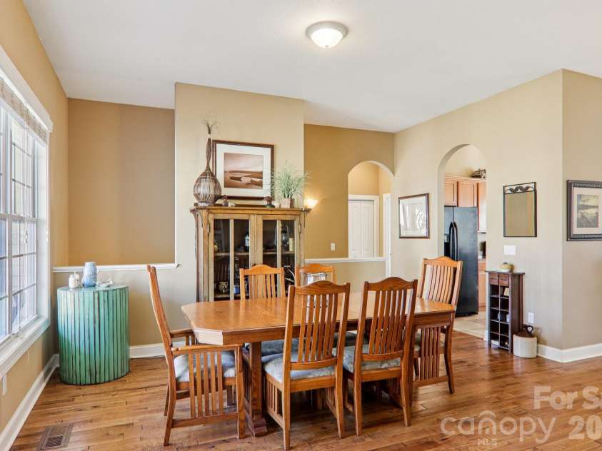 59 Eagle Chase Lane, Etowah, NC 28729.  MLS# CAR4346343, YatesRealty ID 7703. 