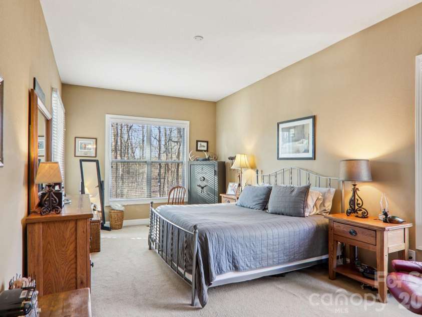 59 Eagle Chase Lane, Etowah, NC 28729.  MLS# CAR4346343, YatesRealty ID 7703. 