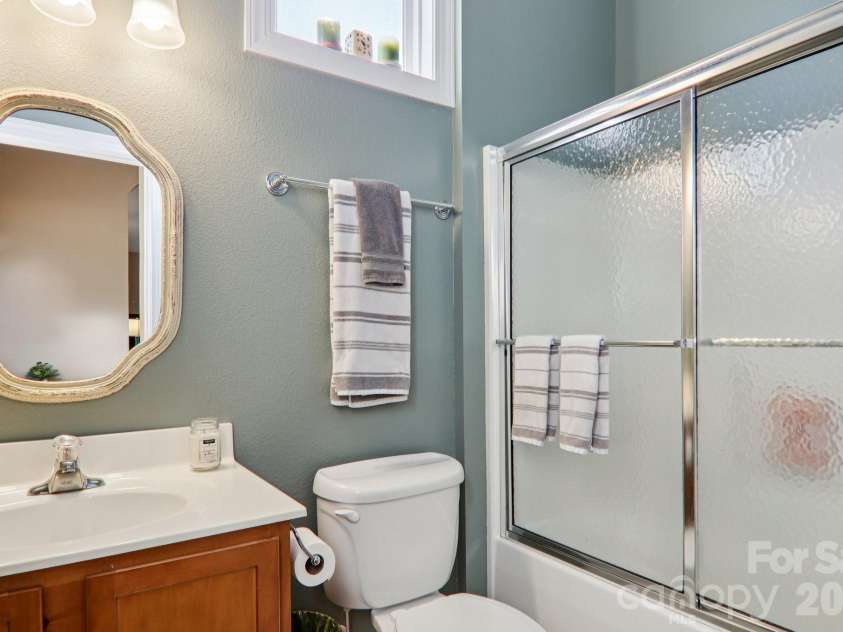 59 Eagle Chase Lane, Etowah, NC 28729.  MLS# CAR4346343, YatesRealty ID 7703. 