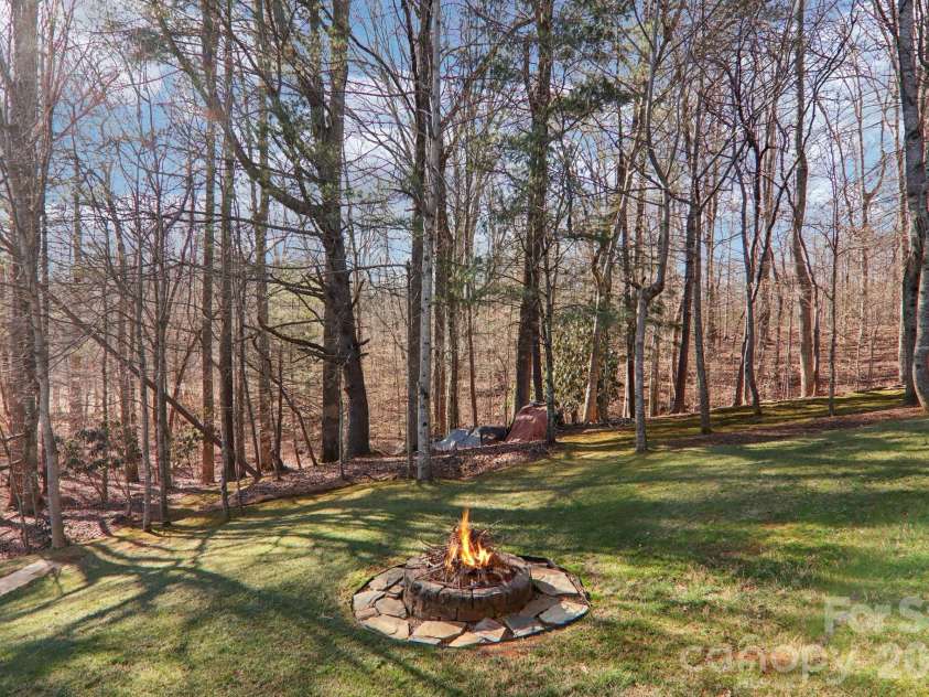 59 Eagle Chase Lane, Etowah, NC 28729.  MLS# CAR4346343, YatesRealty ID 7703. 