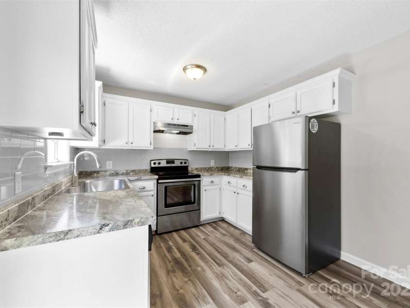 116 Ridgewood Drive, York, SC 29745.  MLS# CAR4242083, YatesRealty ID 7704. 