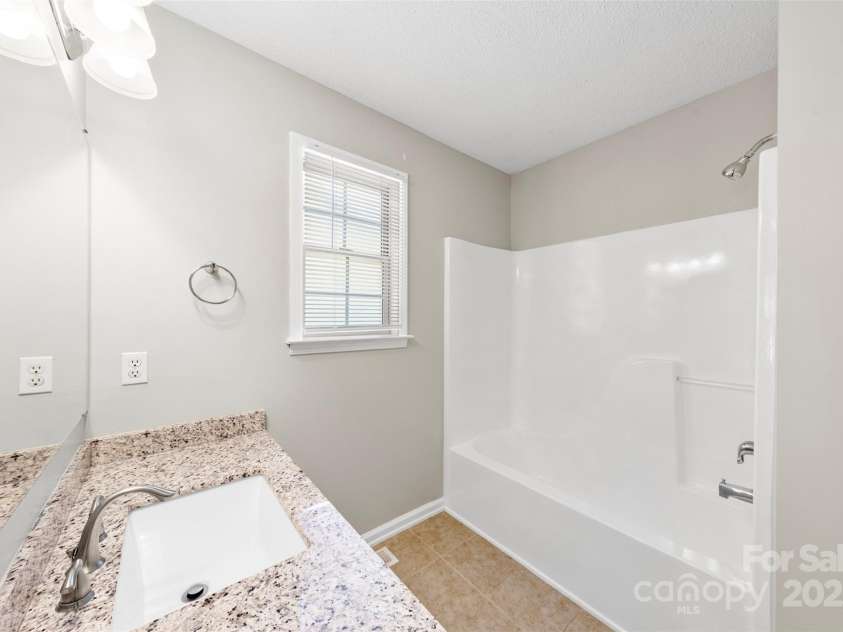 116 Ridgewood Drive, York, SC 29745.  MLS# CAR4242083, YatesRealty ID 7704. 