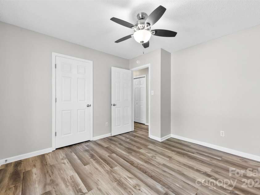 116 Ridgewood Drive, York, SC 29745.  MLS# CAR4242083, YatesRealty ID 7704. 