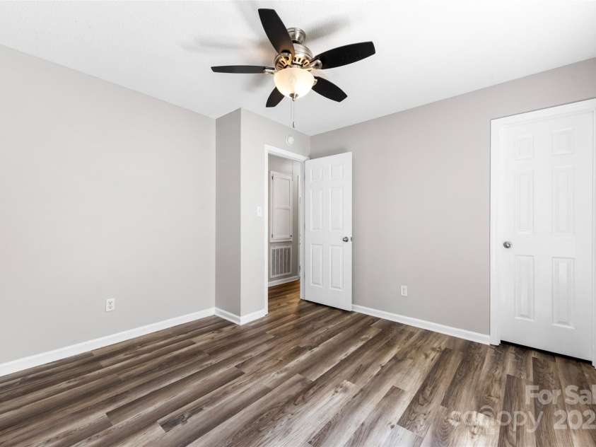 116 Ridgewood Drive, York, SC 29745.  MLS# CAR4242083, YatesRealty ID 7704. 