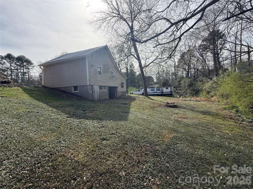 112 Elwood Street, Kannapolis, NC 28081.  MLS# CAR4353308, YatesRealty ID 7705. Large private back yard