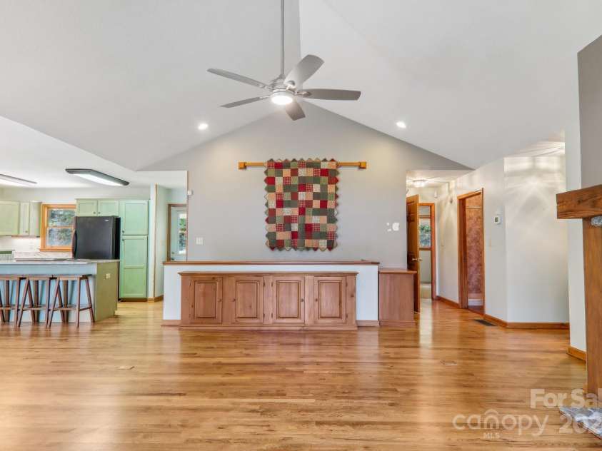 376 Higher Ground Ridge, Waynesville, NC 28785.  MLS# CAR4174661, YatesRealty ID 7705. 