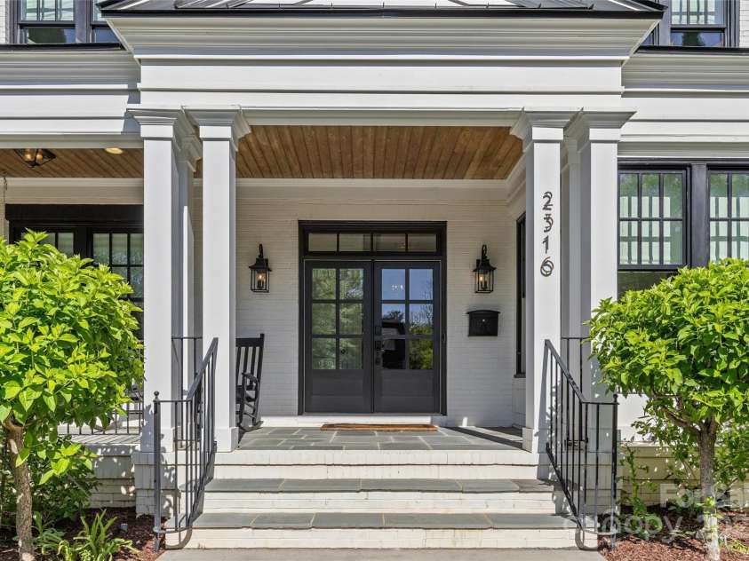 2316 Westminster Place, Charlotte, NC 28207.  MLS# CAR4248476, YatesRealty ID 7706. 