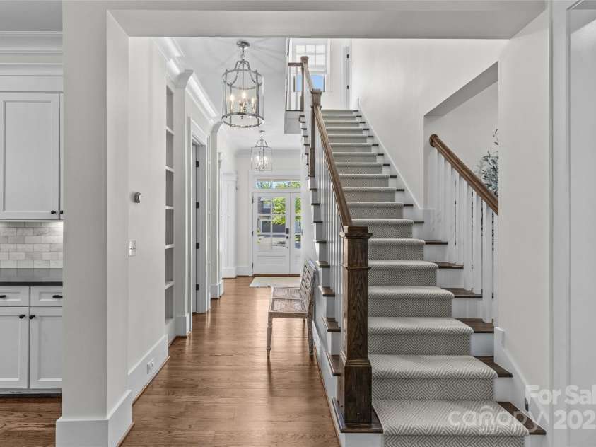 2316 Westminster Place, Charlotte, NC 28207.  MLS# CAR4248476, YatesRealty ID 7706. 