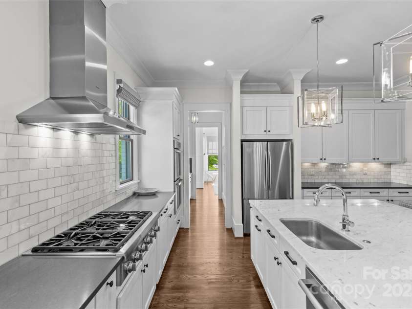 2316 Westminster Place, Charlotte, NC 28207.  MLS# CAR4248476, YatesRealty ID 7706. 