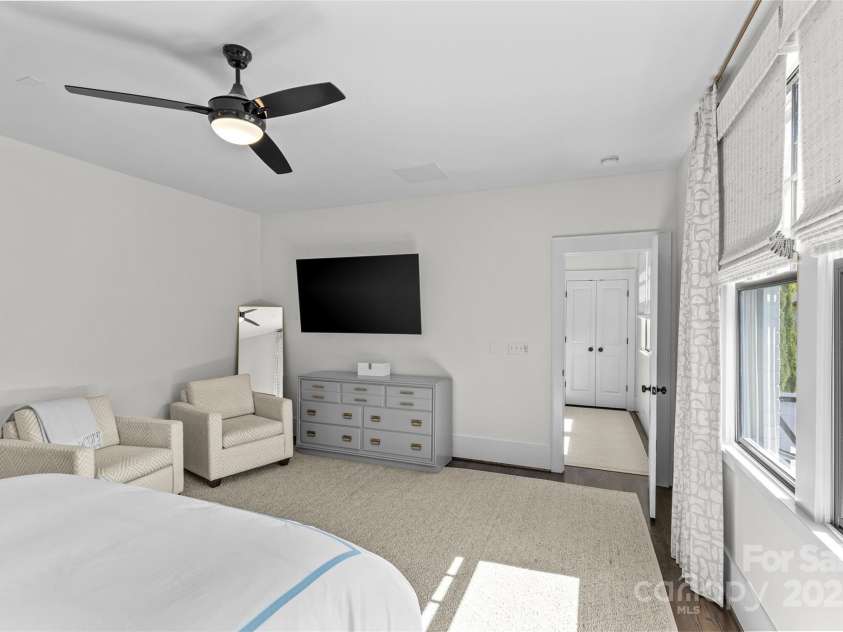 2316 Westminster Place, Charlotte, NC 28207.  MLS# CAR4248476, YatesRealty ID 7706. 