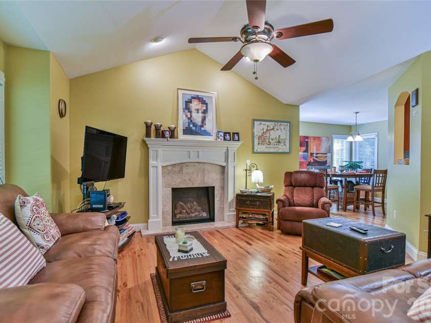911 Fanning Bridge Road, Fletcher, NC 28732.  MLS# CAR4284907, YatesRealty ID 7706. 