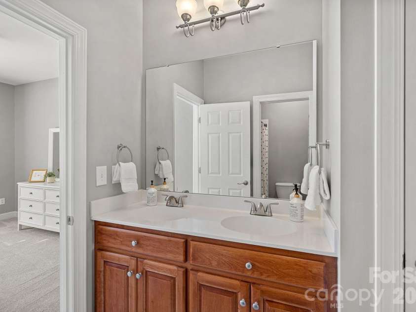10220 Auburn Top Lane, Charlotte, NC 28277.  MLS# CAR4360447, YatesRealty ID 7708. 