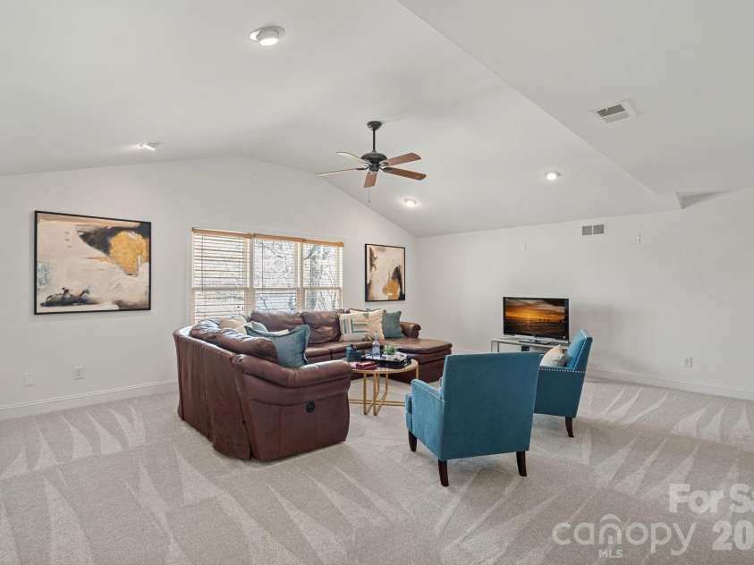 10220 Auburn Top Lane, Charlotte, NC 28277.  MLS# CAR4360447, YatesRealty ID 7708. 