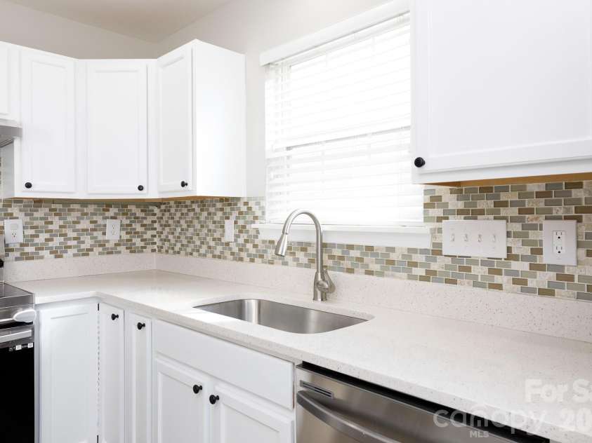 7383 Sun Dance Drive, Fort Mill, SC 29707.  MLS# CAR4345196, YatesRealty ID 7709. 