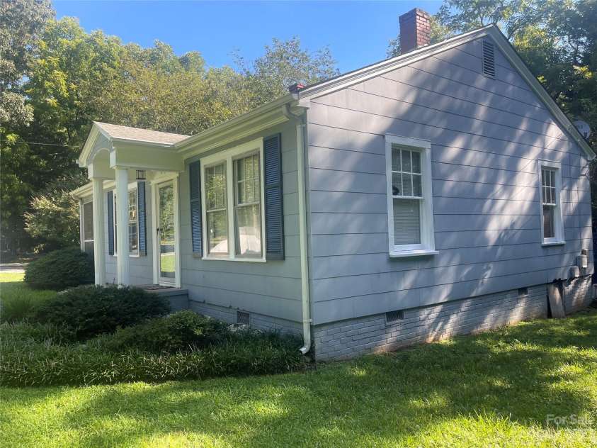 4020 NC HWY 127 Highway, Hickory, NC 28602.  MLS# CAR4052994, YatesRealty ID 771. 
