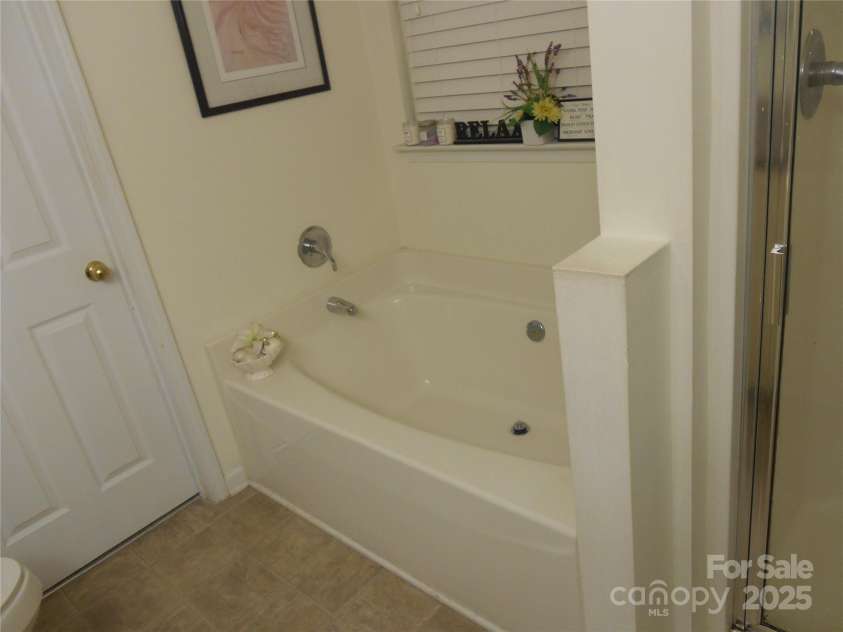 158 Margaret Turner Road, Charlotte, NC 28216.  MLS# CAR4243785, YatesRealty ID 7710. 