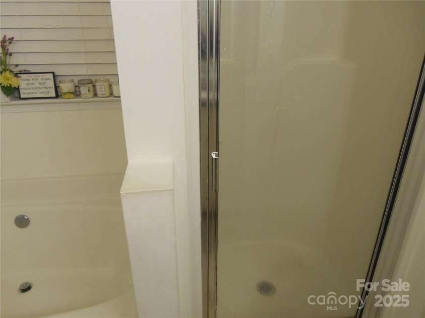 158 Margaret Turner Road, Charlotte, NC 28216.  MLS# CAR4243785, YatesRealty ID 7710. 
