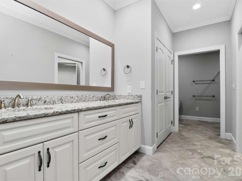 2311 Index Court, Denver, NC 28037.  MLS# CAR4380254, YatesRealty ID 7710. Primary Owners Bathroom