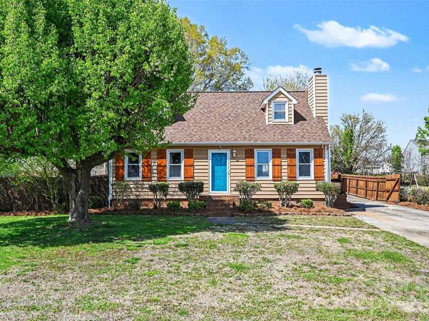 3408 Farm Lake Drive, Concord, NC 28027.  MLS# CAR4359783, YatesRealty ID 7711. 