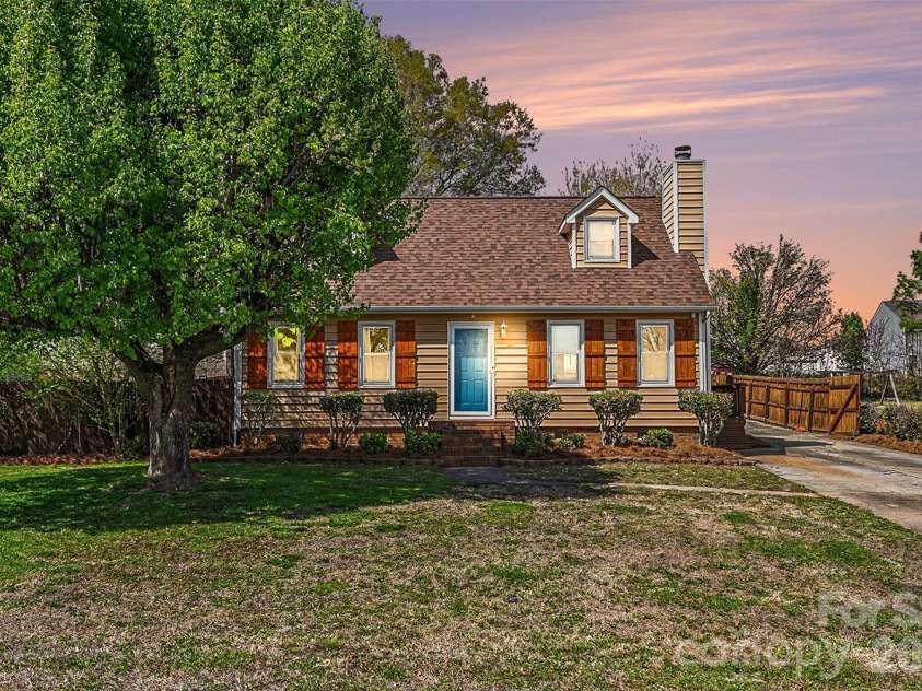 3408 Farm Lake Drive, Concord, NC 28027.  MLS# CAR4359783, YatesRealty ID 7711. 