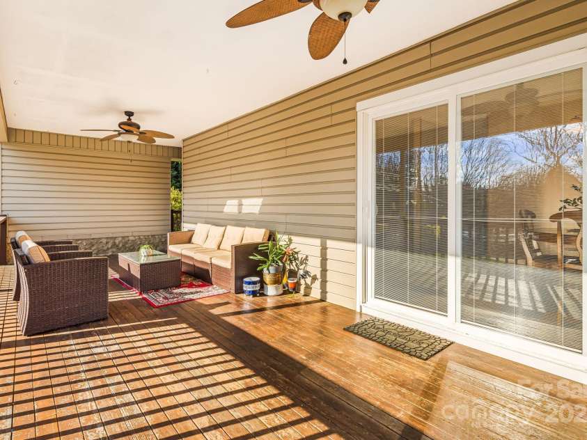 362 Mills Gap Road, Asheville, NC 28803.  MLS# CAR4268413, YatesRealty ID 7711. 