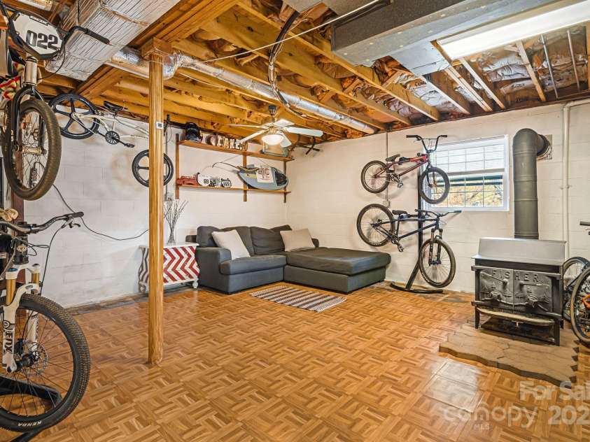 362 Mills Gap Road, Asheville, NC 28803.  MLS# CAR4268413, YatesRealty ID 7711. 