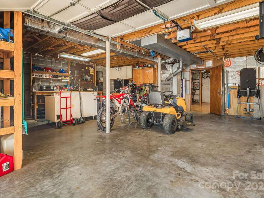 362 Mills Gap Road, Asheville, NC 28803.  MLS# CAR4268413, YatesRealty ID 7711. 