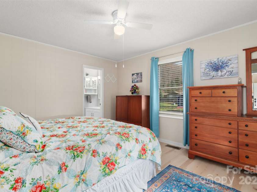 17 Dream Meadow Lane, Maggie Valley, NC 28751.  MLS# CAR4200821, YatesRealty ID 7713. 