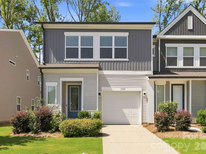 5320 Somerset Hill Lane, Charlotte, NC 28269.  MLS# CAR4413784, YatesRealty ID 7713. 