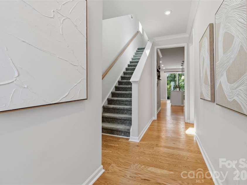 5320 Somerset Hill Lane, Charlotte, NC 28269.  MLS# CAR4413784, YatesRealty ID 7713. 