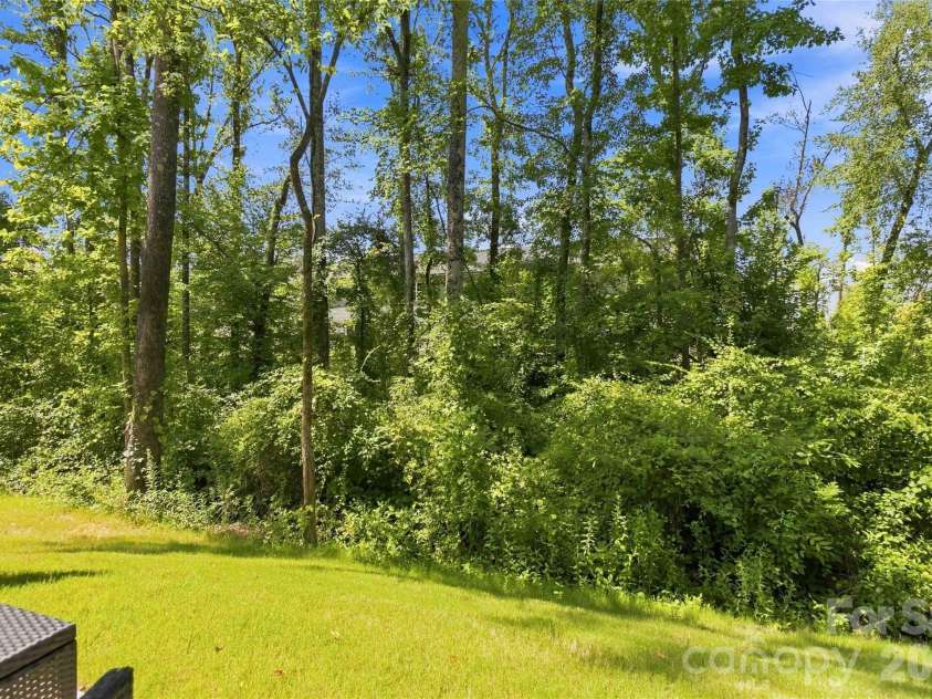 5320 Somerset Hill Lane, Charlotte, NC 28269.  MLS# CAR4413784, YatesRealty ID 7713. 