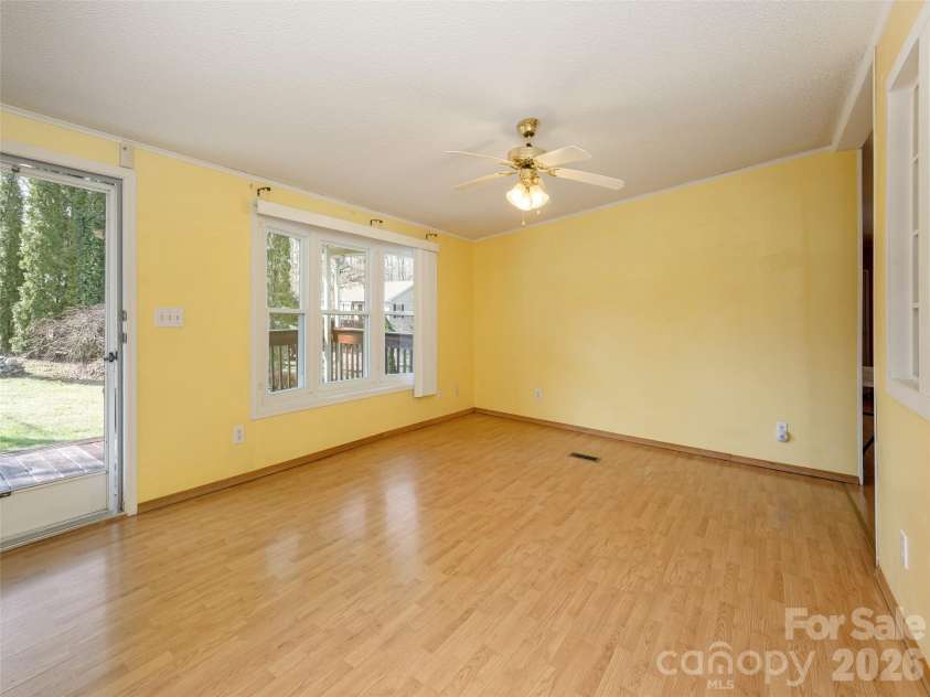 204 Cookies Way, Arden, NC 28704.  MLS# CAR4360700, YatesRealty ID 7714. 