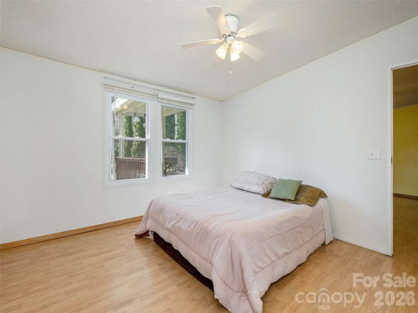 204 Cookies Way, Arden, NC 28704.  MLS# CAR4360700, YatesRealty ID 7714. 