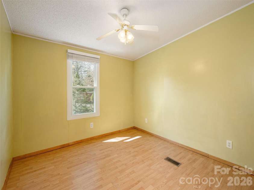 204 Cookies Way, Arden, NC 28704.  MLS# CAR4360700, YatesRealty ID 7714. 