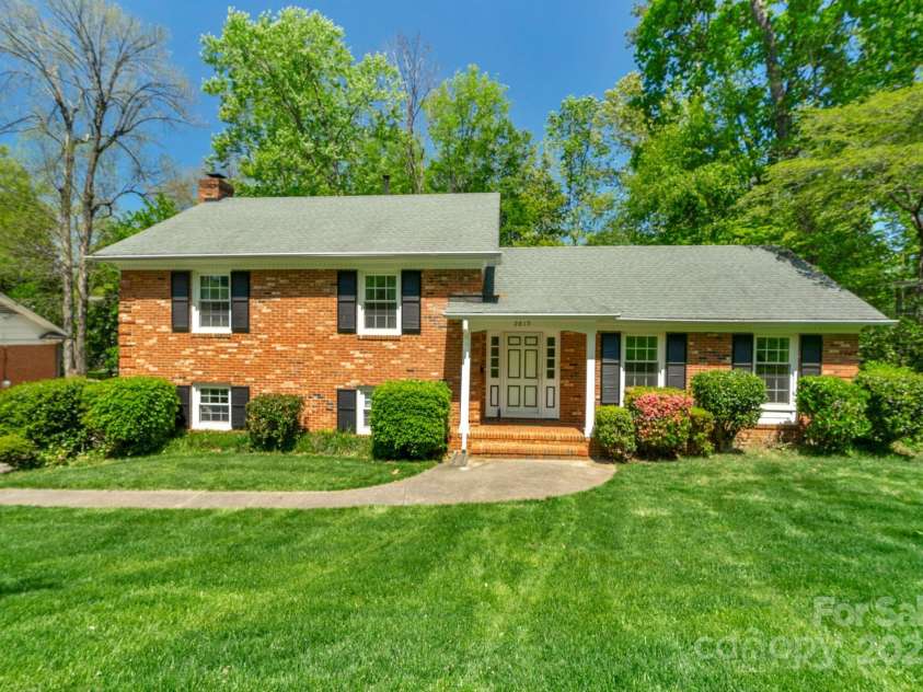 2815 Burnt Mill Road, Charlotte, NC 28210.  MLS# CAR4247538, YatesRealty ID 7714. 