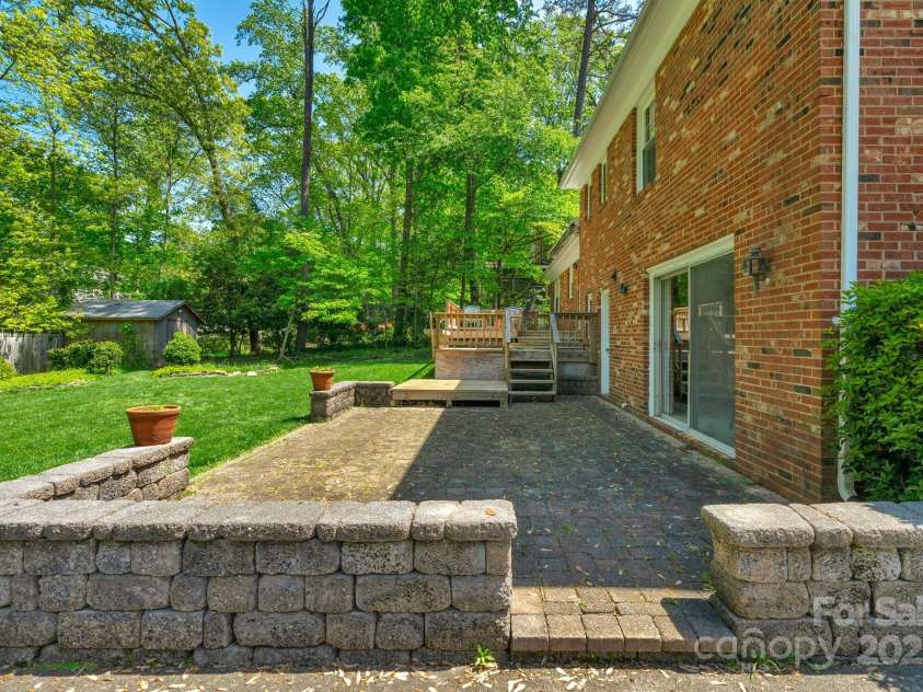 2815 Burnt Mill Road, Charlotte, NC 28210.  MLS# CAR4247538, YatesRealty ID 7714. 