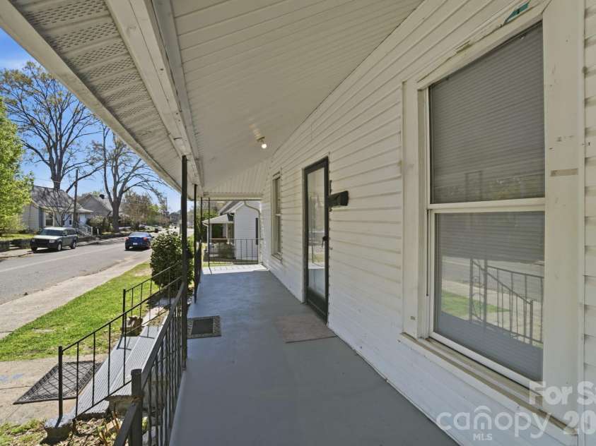 123 Highland Street, Rock Hill, SC 29730.  MLS# CAR4360208, YatesRealty ID 7715. 