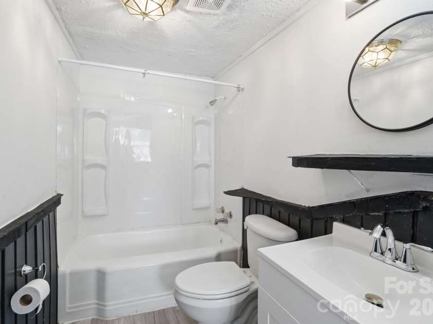 123 Highland Street, Rock Hill, SC 29730.  MLS# CAR4360208, YatesRealty ID 7715. 