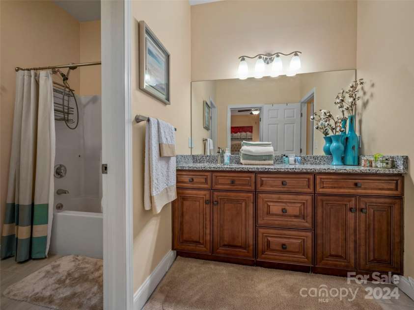 483 Heather Marie Drive, Hendersonville, NC 28792.  MLS# CAR4209214, YatesRealty ID 7717. 