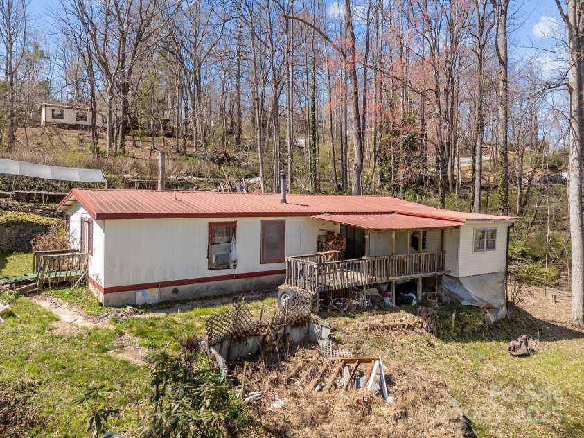 56 Woodscape Drive, Mills River, NC 28759.  MLS# CAR4237896, YatesRealty ID 7718. 