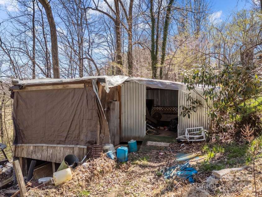 56 Woodscape Drive, Mills River, NC 28759.  MLS# CAR4237896, YatesRealty ID 7718. 