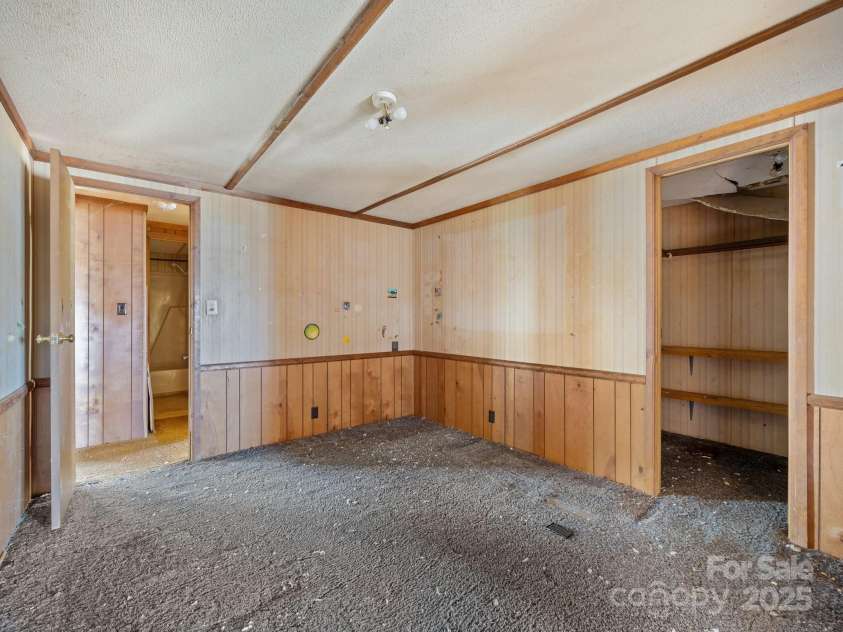 56 Woodscape Drive, Mills River, NC 28759.  MLS# CAR4237896, YatesRealty ID 7718. 
