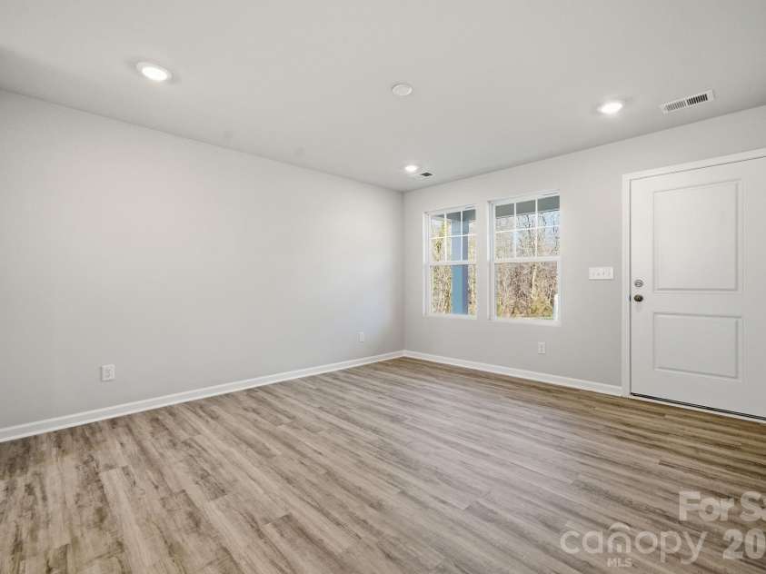 935 Wallace Street, Statesville, NC 28677.  MLS# CAR4347338, YatesRealty ID 7718. 
