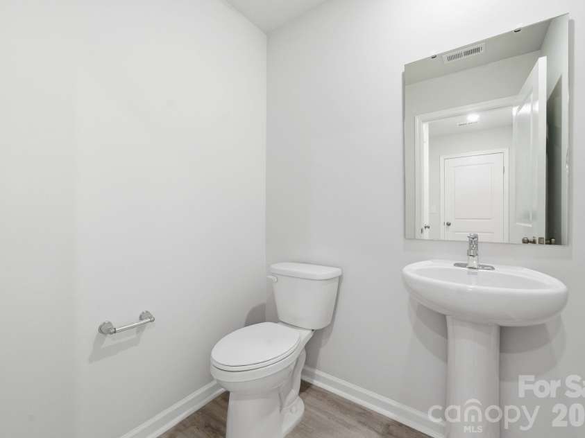 935 Wallace Street, Statesville, NC 28677.  MLS# CAR4347338, YatesRealty ID 7718. 