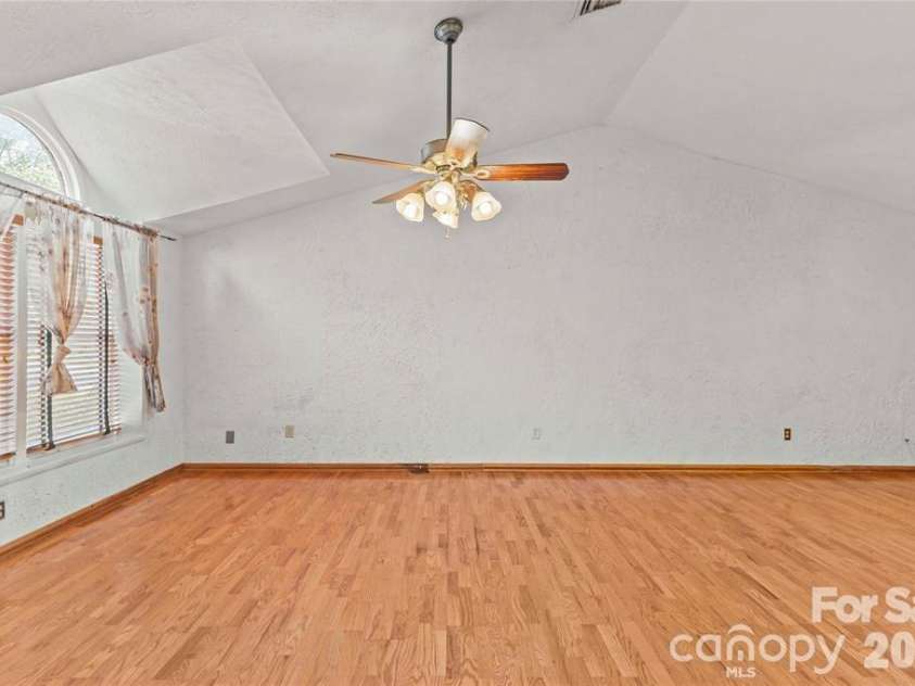11826 Merriweather Drive, Charlotte, NC 28273.  MLS# CAR4386149, YatesRealty ID 7719. 
